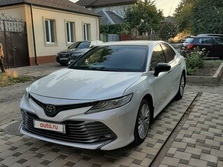 2020 Toyota Camry VIII (XV70), белый, 3300000 рублей, вид 1