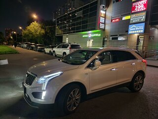 2019 Cadillac XT5 I Рестайлинг, белый, 3380000 рублей, вид 3