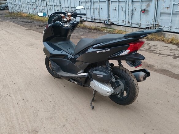 2016 Honda PCX 125, чёрный, 199000 рублей - вид 2