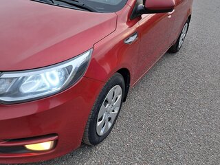 2015 Kia Rio III Рестайлинг, красный, 1100000 рублей, вид 1