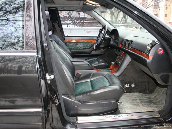 1998 Mercedes-Benz S-Класс 500 III (W140) Рестайлинг, чёрный - вид 5