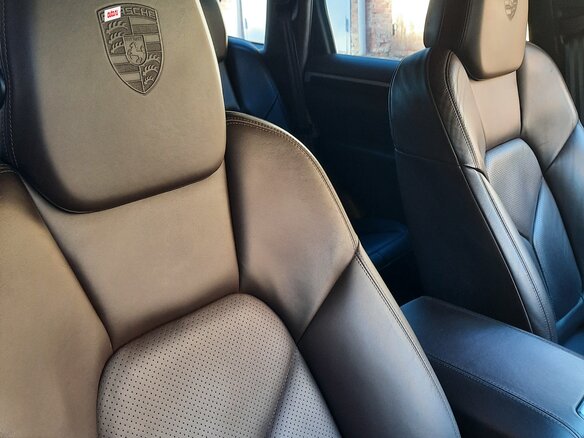 2012 Porsche Cayenne S II (958), чёрный, 2600000 рублей - вид 19
