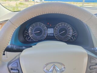 2013 Infiniti QX56 II, белый, 2800000 рублей, вид 3