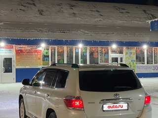 2013 Toyota Highlander II (XU40) Рестайлинг, белый, 2500000 рублей, вид 5