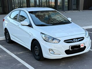 2014 Hyundai Solaris I, белый, 865000 рублей, вид 1