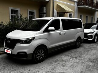 2019 Hyundai H-1 II Рестайлинг 2, белый, 1750000 рублей, вид 1