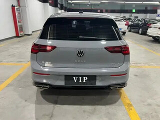 2022 Volkswagen Golf VIII, серый, 1880000 рублей, вид 5