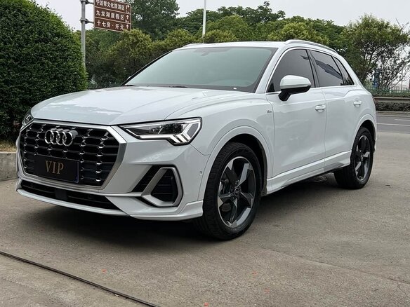 2022 Audi Q3 35 TFSI II (F3), белый, 2222000 рублей