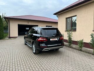 2011 Mercedes-Benz M-Класс 350 CDI III (W166), чёрный, 2200000 рублей, вид 3
