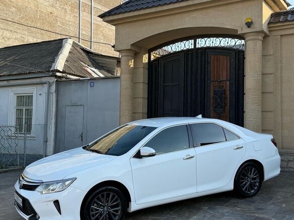 2014 Toyota Camry VII (XV50) Рестайлинг, белый, 1670000 рублей - вид 7
