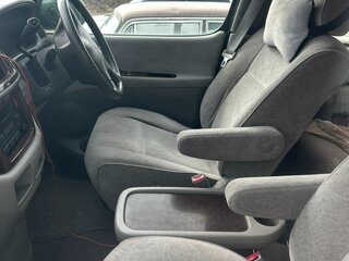 1999 Toyota Regius I, белый, 786250 рублей, вид 4