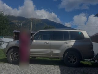2002 Mitsubishi Montero III, белый, 850000 рублей, вид 5