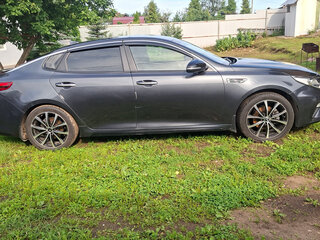2019 Kia Optima IV Рестайлинг, серый, 1380000 рублей, вид 5