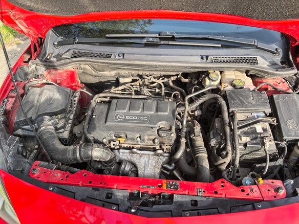 2013 Opel Astra GTC J Рестайлинг, красный, 1000000 рублей - вид 12