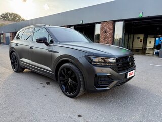 2020 Volkswagen Touareg III, серый, 7205000 рублей, вид 1