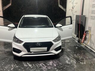 2020 Hyundai Solaris II Рестайлинг, белый, 1400000 рублей, вид 2