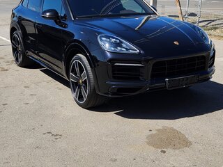2020 Porsche Cayenne S III, чёрный, 8000000 рублей, вид 3