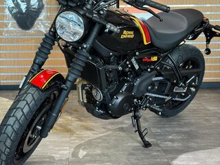 2025 Royal Enfield Guerrilla 450, чёрный, 554000 рублей, вид 2
