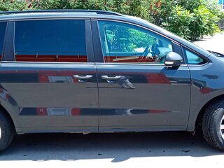 2011 Volkswagen Sharan II, серый, 1350000 рублей, вид 5