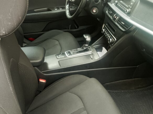 2019 Kia Optima IV Рестайлинг, белый, 1025000 рублей - вид 3