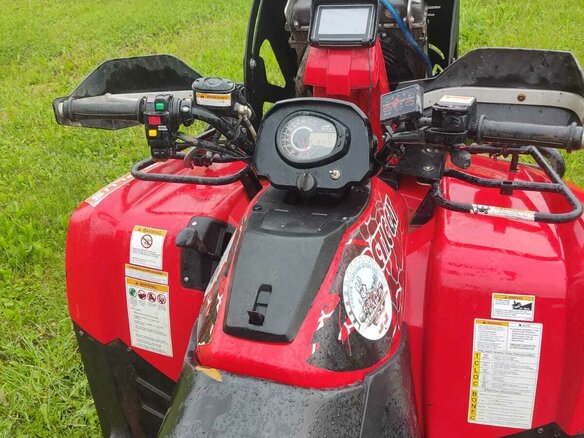 2014 Arctic Cat 700 Series, красный - вид 1