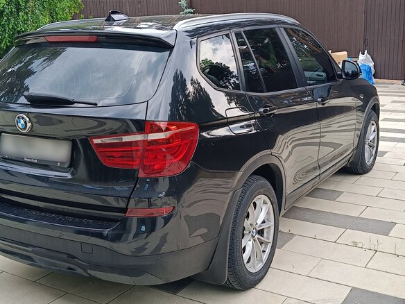 2015 BMW X3 20i xDrive II (F25) Рестайлинг, чёрный, 1900000 рублей - вид 2