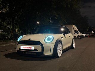2021 Mini Hatch Cooper III (F55/F56) Рестайлинг 2, бежевый, 2150000 рублей, вид 1