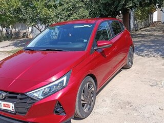 2020 Hyundai i20 III, красный, 1650000 рублей, вид 1