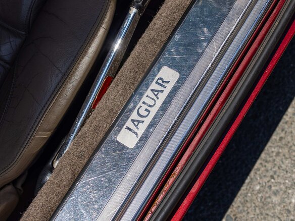 1991 Jaguar XJS Series 3, пурпурный, 4900000 рублей - вид 7