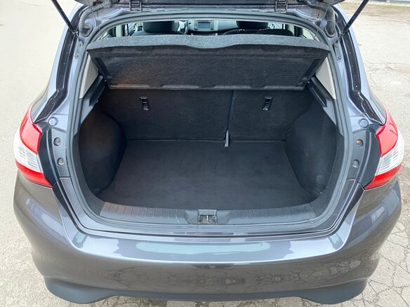 2015 Nissan Tiida II, серый, 930000 рублей - вид 12
