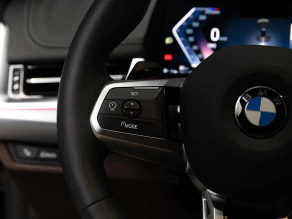 2025 BMW X1 20i xDrive III (U11/U12), чёрный - вид 14