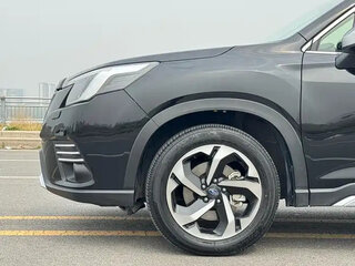 2023 Subaru Forester V Рестайлинг, чёрный, 3400000 рублей, вид 5