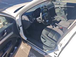 2011 Skoda Octavia II (A5) Рестайлинг, белый, 510000 рублей, вид 5