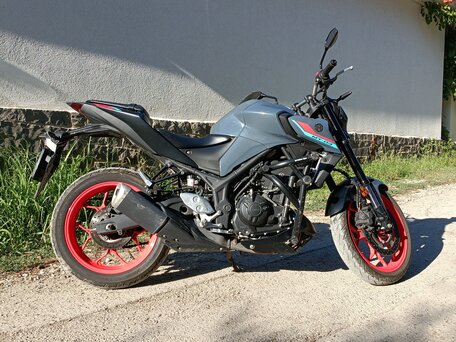 2021 Yamaha MT-03, серый, 530000 рублей, вид 4