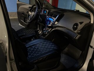 2013 Chevrolet Aveo II, серебристый, 580000 рублей, вид 5