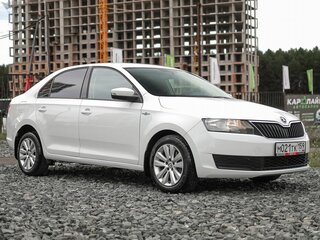 2019 Skoda Rapid I Рестайлинг, белый, 1449000 рублей, вид 4
