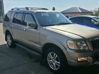 2008 Ford Explorer IV, серый, 1350000 рублей, вид 2