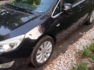 2011 Opel Astra J, чёрный, 730000 рублей, вид 2