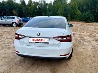 2019 Skoda Superb III, белый, 2050000 рублей, вид 4