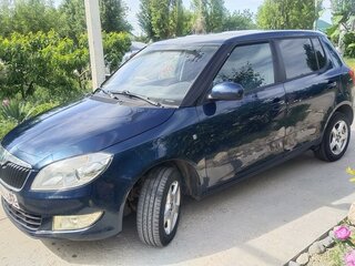 2012 Skoda Fabia II Рестайлинг, синий, 700000 рублей, вид 1