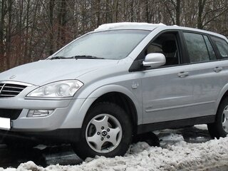 2010 SsangYong Kyron I Рестайлинг, серебристый, 3000000 рублей, вид 3