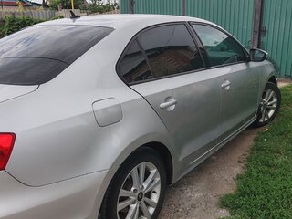 2013 Volkswagen Jetta VI, серебристый, 750000 рублей, вид 3