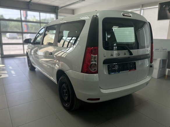 2026 Lada (ВАЗ) Largus I Рестайлинг, белый, 1587000 рублей - вид 2