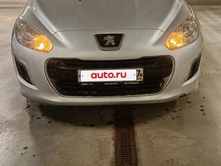 2011 Peugeot 308 I Рестайлинг, серебристый, 460000 рублей, вид 1