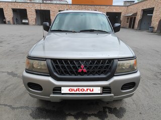 2001 Mitsubishi Montero Sport I, серебристый, 820000 рублей, вид 3