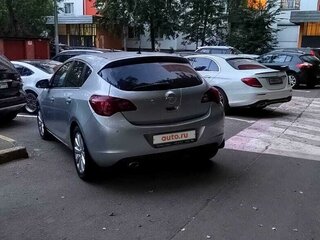2011 Opel Astra J, серебристый, 650000 рублей, вид 4