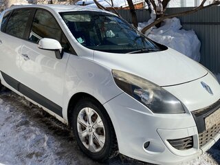 2010 Renault Scenic III, белый, 700000 рублей, вид 3