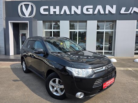 Mitsubishi Outlander III