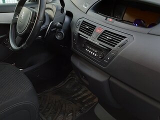 2011 Citroen C4 Picasso I, красный, 620000 рублей, вид 5