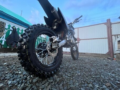 2024 Regulmoto Seven 125E, чёрный, 69990 рублей, вид 2